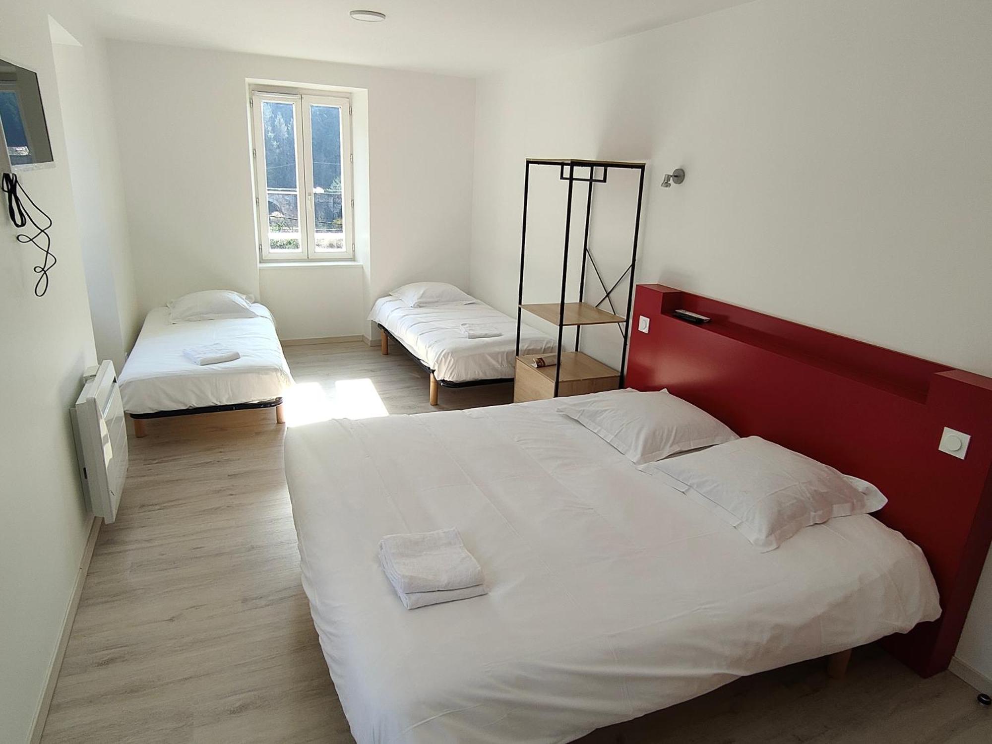 ホテル Le Payanke Ardechois Saint-Martin-de-Valamas 部屋 写真